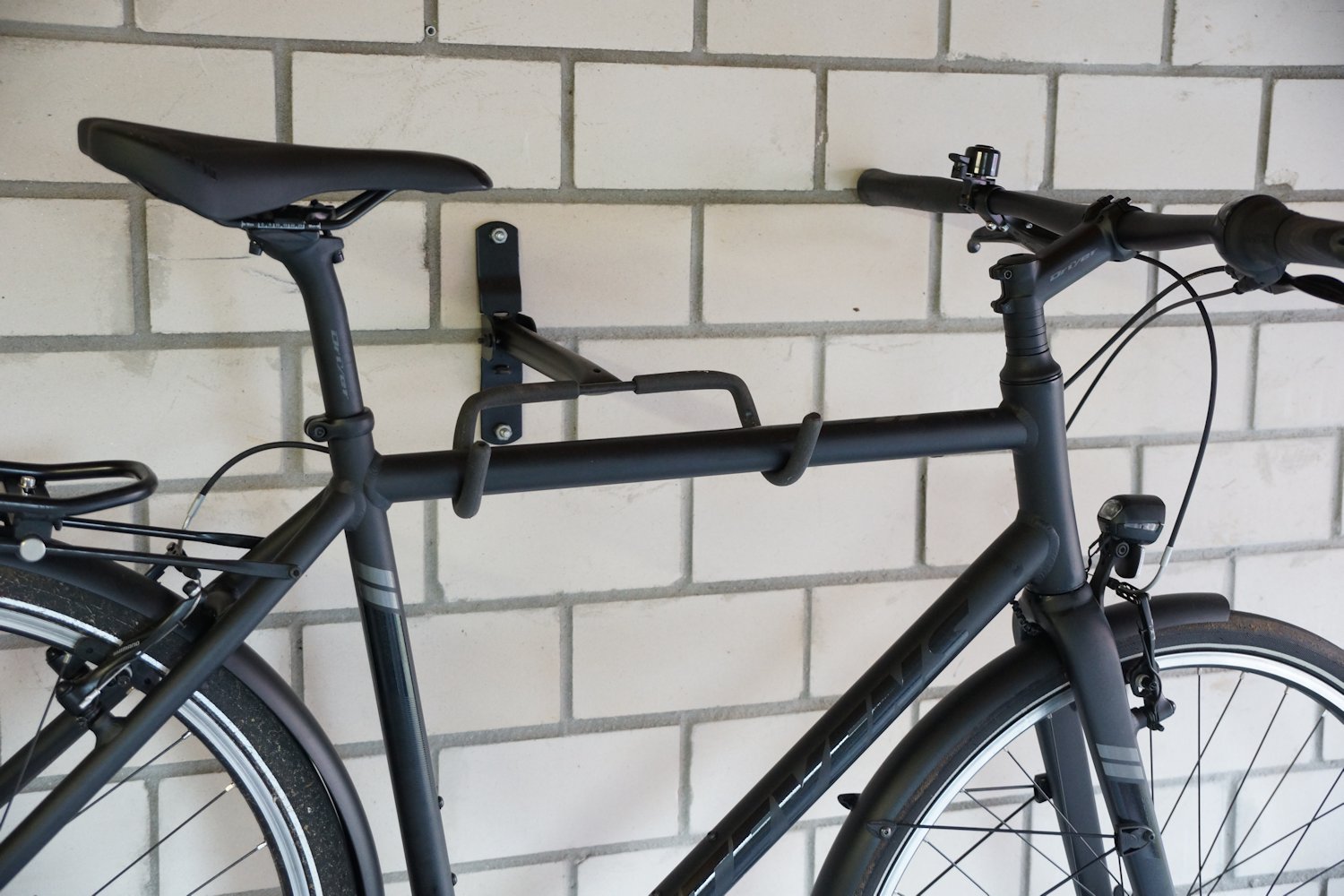 KD-TECH VELOSTAR Premium Fahrrad Wandhalterung - Verstellbar, Platzsparend  & Robust - Fahrrad Wandbefestigung - Für E-Bikes & Standardräder bis 40kg  aus Legierter Stahl 41 x 27 x 18 cm : : Baumarkt